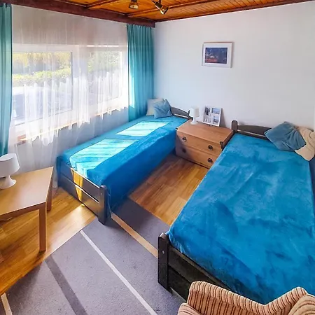 5 Bedroom Cozy In Rowy רובי